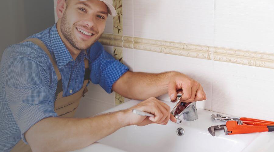 Professional clogged drains services in Red Mountain, CA